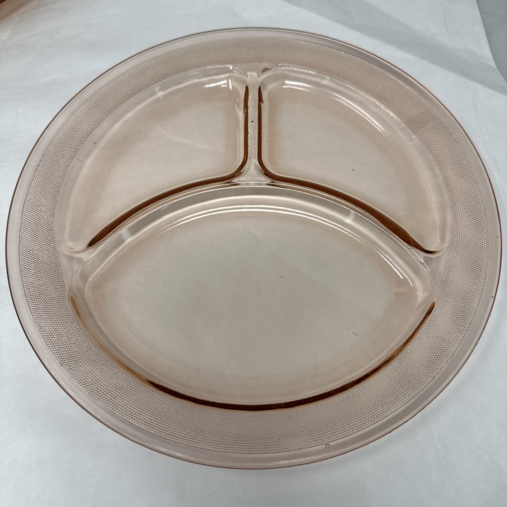 6 Vintage Pink Depression Glass 3-Compartment Grill 9.5 " Plates w/ Dotted Band